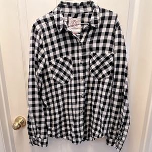 SO black and white juniors button down flannel